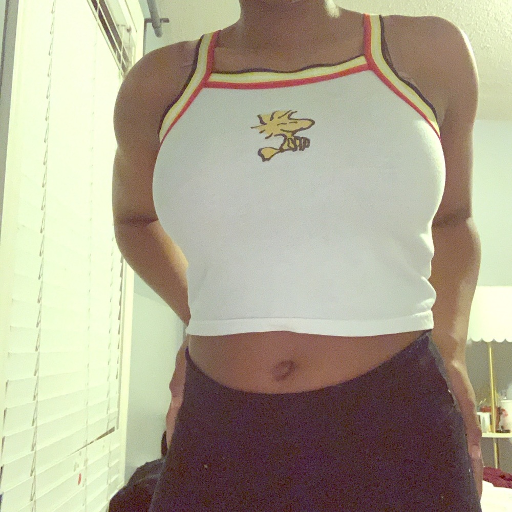 Adorable crop top! Perfect condition🤍